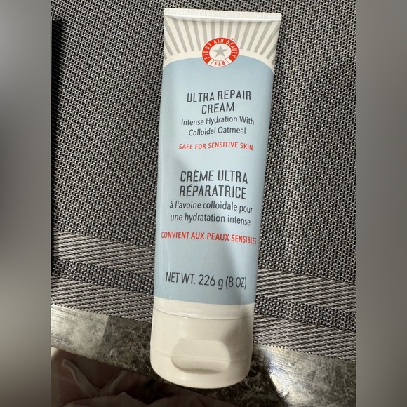 First Aid ultra repair Cream - Picture 1 of 3
